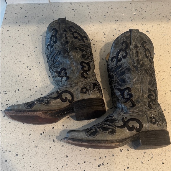 Corral Women's Gray with Black Embroidered Studs Western Boots Cowgirl Size 6M - Picture 12 of 12